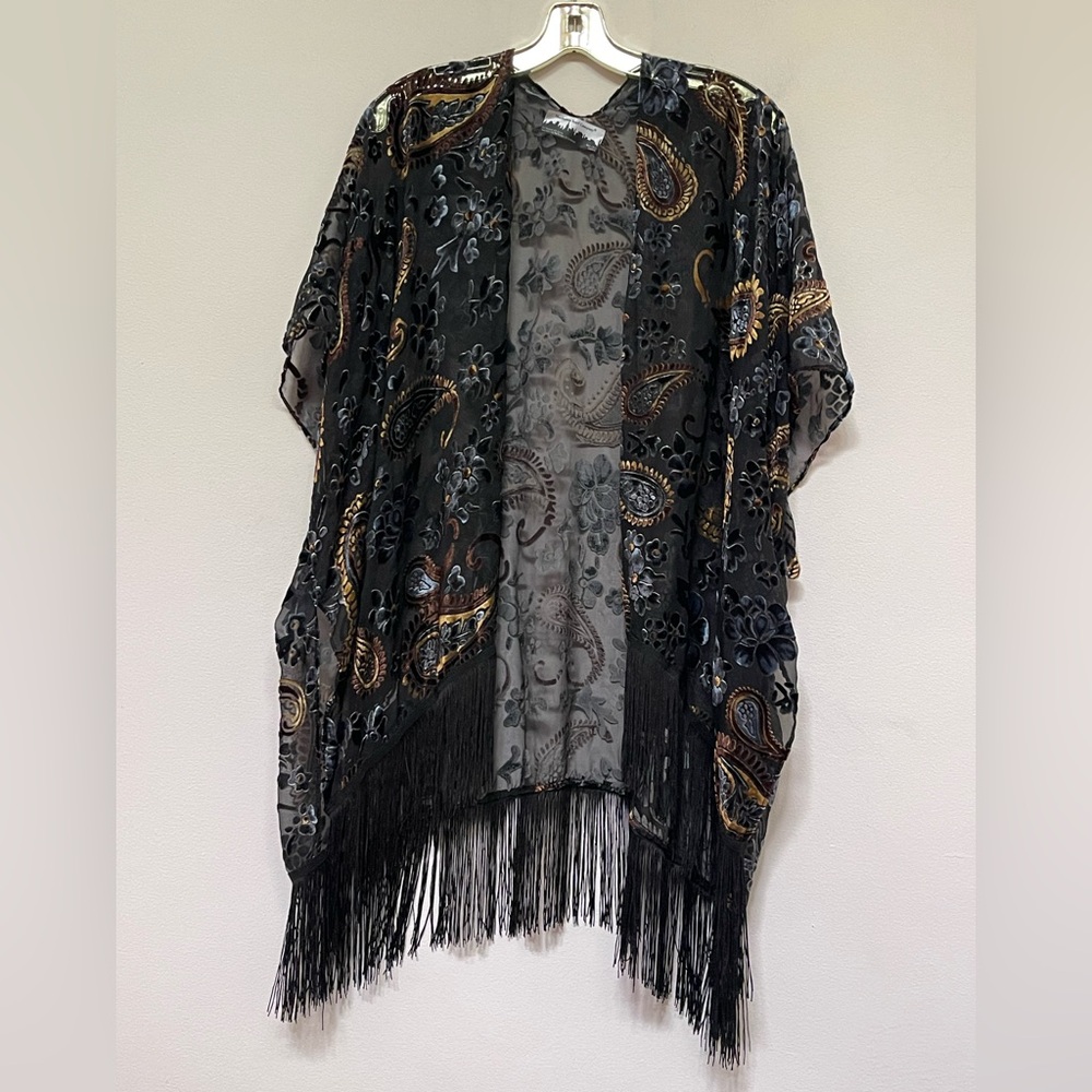 Manhattan Paisley  velvet Kimono
